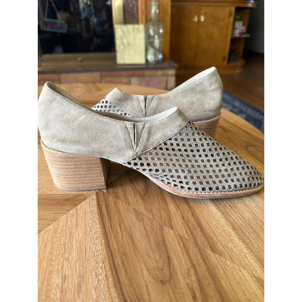 Jeffery Campbell Branwen Perforated Booties Sz. 8 - Picture 6 of 7